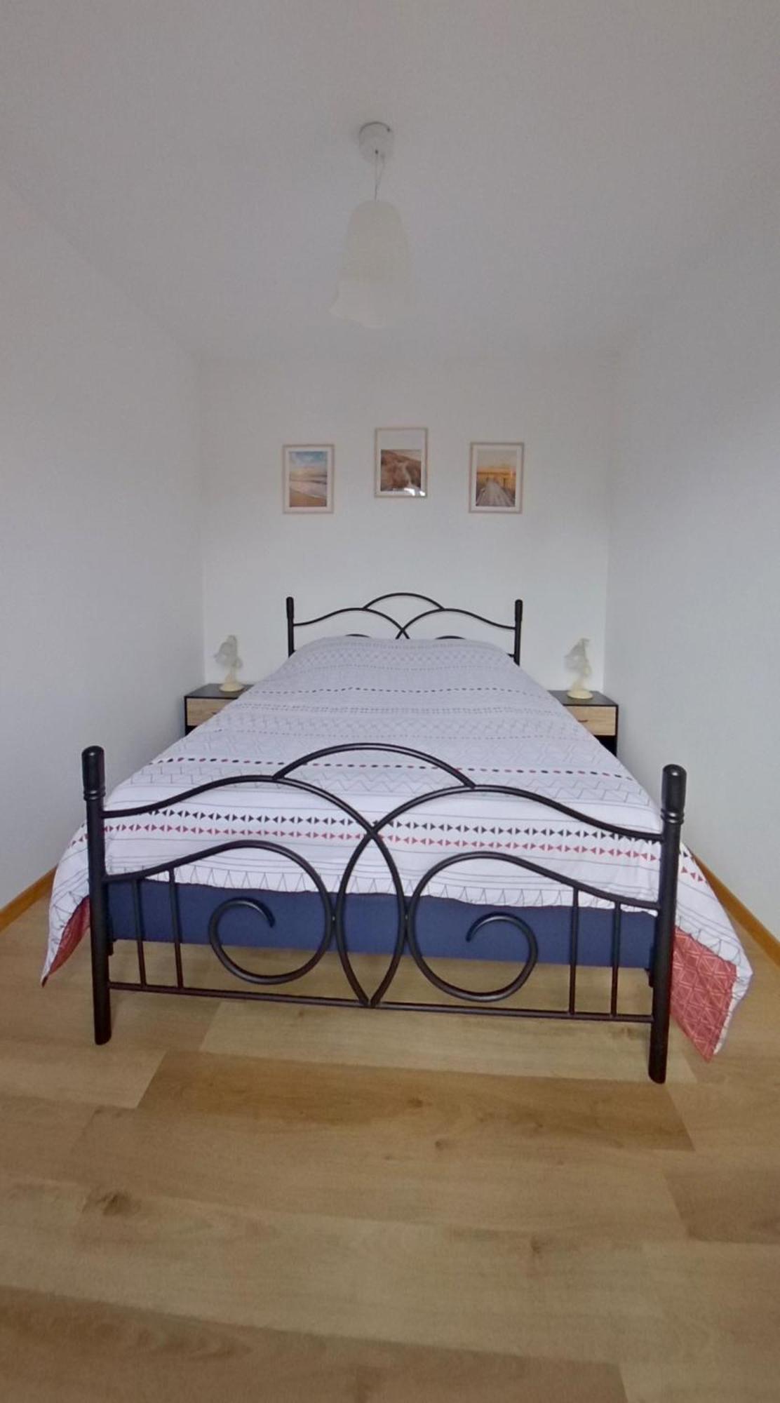 Reviers Logement Cosy Parking Prive Situe Au Coeur Du Village מראה חיצוני תמונה
