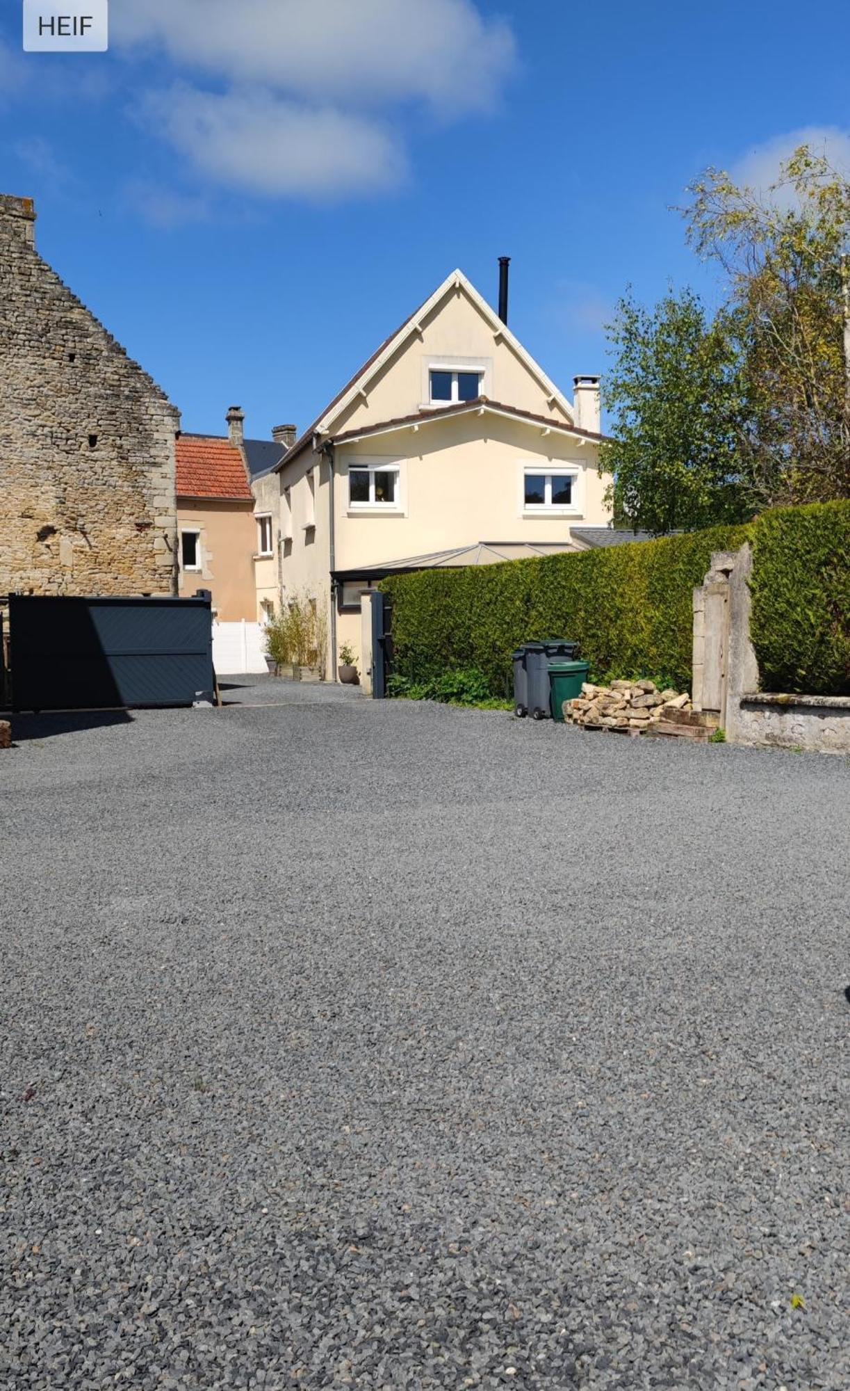 Reviers Logement Cosy Parking Prive Situe Au Coeur Du Village מראה חיצוני תמונה